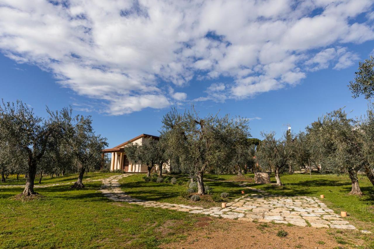 Отель Antico Borgo Molino 7Cento Vicino Ai Giardini Di Ninfa Cori Экстерьер фото